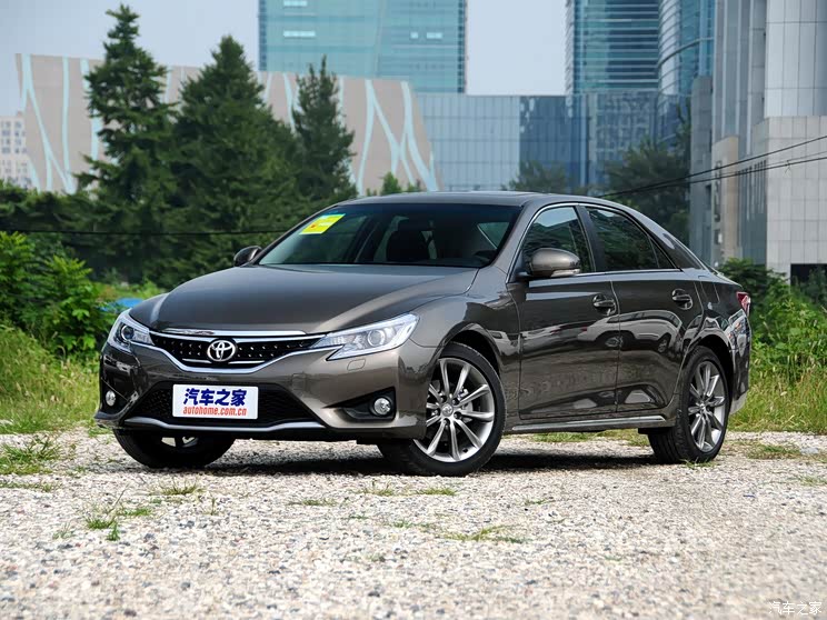 丰田一汽丰田锐志2013款 2.5V 尚锐导航版