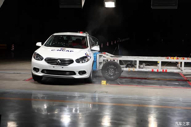 雷诺雷诺风朗2013款 2.0L 标准版 雷诺雷诺风朗2013款 2.0L 标准版