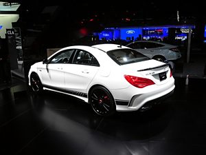 YYAMGYCLAAMG2013 CLA45 AMG Edition 1