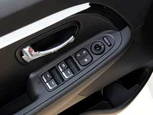 ���� 2013�� 2.0L 7���Զ������� ��IV