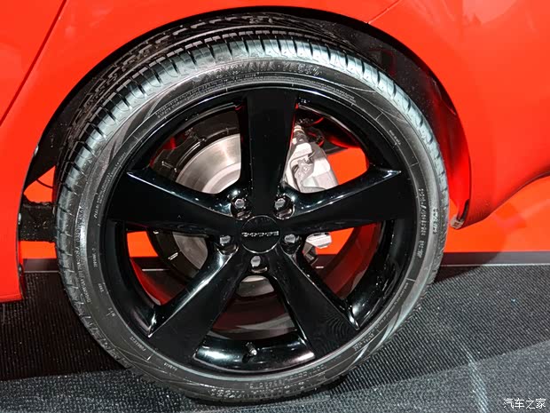 道奇道奇(進(jìn)口)Dart2014款 Blacktop