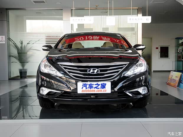 现代北京现代索纳塔八2013款 2.0L 自动尊贵版 现代北京现代索纳塔八2013款 2.0L 自动尊贵版