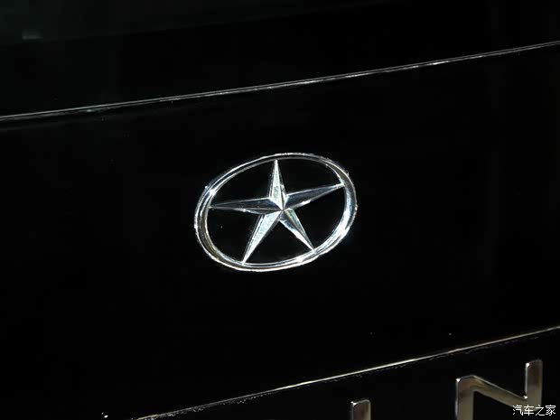 江淮汽车 瑞风M5 2013款 2.0T 汽油自动商务版