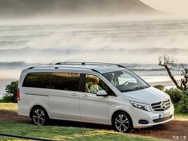 奔驰奔驰(进口)奔驰V级2015款 基本型 奔驰奔驰(进口)奔驰V级2015款 基本型