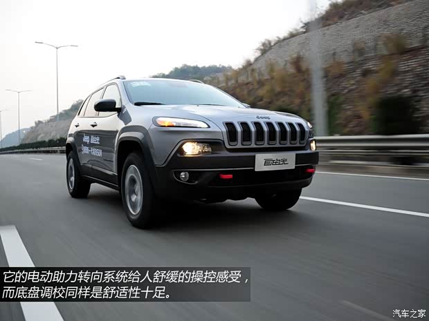 JeepJeep自由光2014款 3.2L Trailhawk
