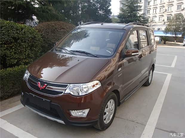 上汽通用五菱 五菱宏光 2013款 1.5L S舒適型