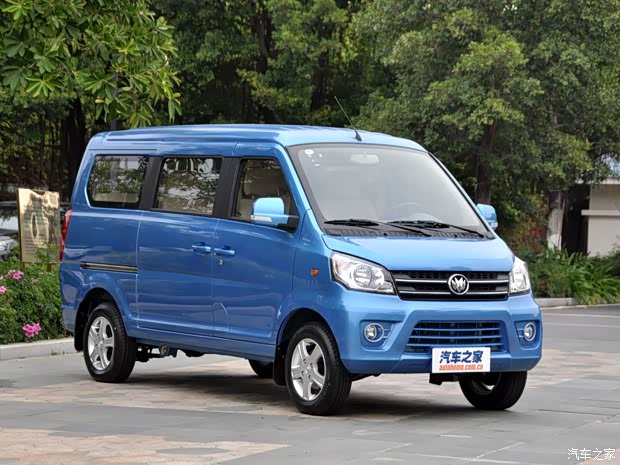 福汽新龙马 启腾M70 2014款 1.2L致富型LJ469Q-AE2 福汽新龙马 启腾M70 2014款 1.2L致富型LJ469Q-AE2