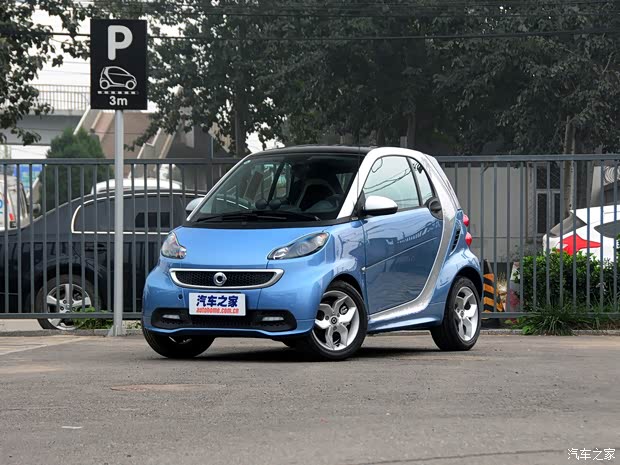 smart smart fortwo 2014款 1.0T 硬顶城市光波激情版 smart smart fortwo 2014款 1.0T 硬顶城市光波激情版