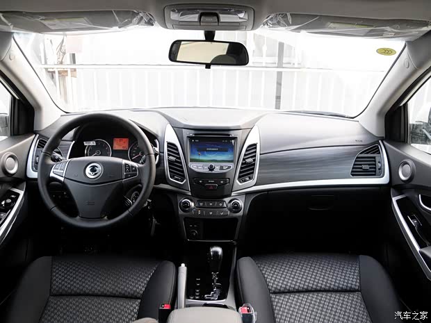 双龙汽车 柯兰多 2015款 2.0L 两驱自动致享版 双龙汽车 柯兰多 2015款 2.0L 两驱自动致享版