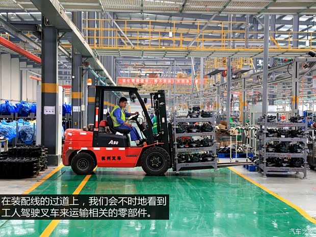 江铃集团轻汽 骐铃T5 2014款 2.8T两驱豪华型标准轴距JE493ZLQ4CB 江铃集团轻汽 骐铃T5 2014款 2.8T两驱豪华型标准轴距JE493ZLQ4CB