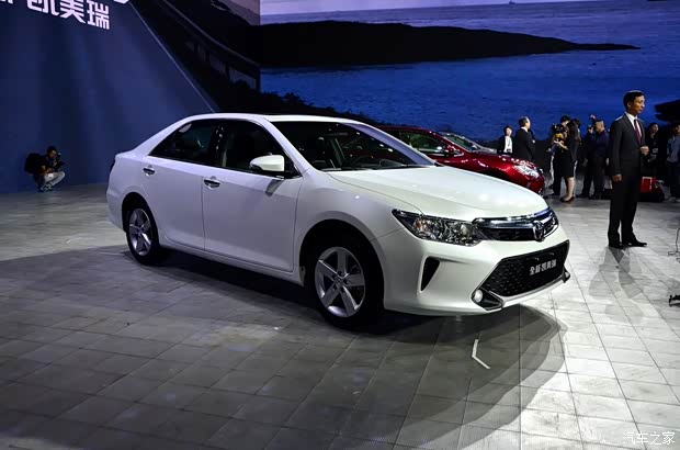 广汽丰田 凯美瑞 2015款 2.5HQ 旗舰版