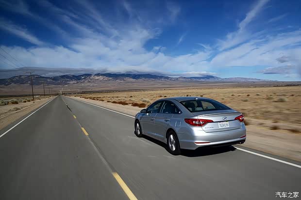 现代(进口) 索纳塔(进口) 2015款 2.4L 基本型