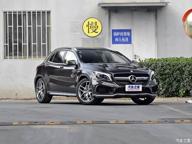 梅赛德斯-AMG 奔驰GLA级AMG 2015款 GLA 45 AMG 4MATIC 梅赛德斯-AMG 奔驰GLA级AMG 2015款 GLA 45 AMG 4MATIC