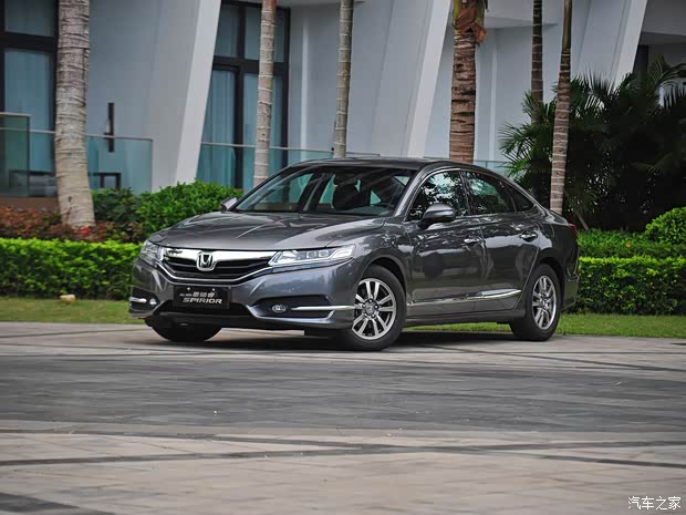 东风本田 思铂睿 2015款 2.0L 尊贵版 东风本田 思铂睿 2015款 2.0L 尊贵版