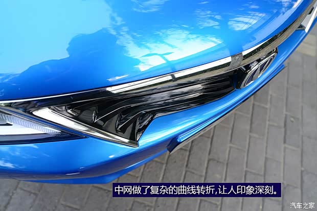 長(zhǎng)安汽車 悅翔V7 2015款 1.6L 自動(dòng)樂趣型