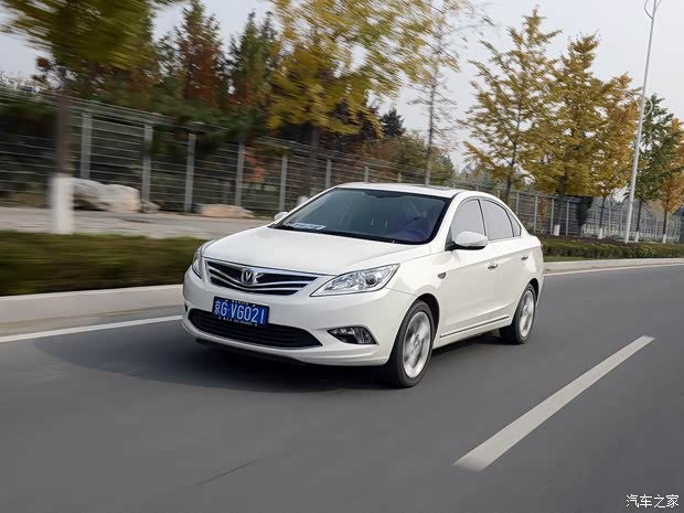长安汽车 逸动 2014款 1.5T 自动运动尊贵型 长安汽车 逸动 2014款 1.5T 自动运动尊贵型