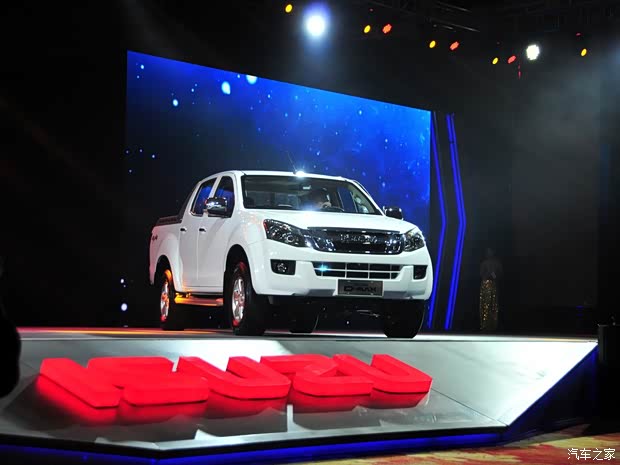 江西五十鈴 D-MAX 2015款 2.5T四驅(qū) 自動超豪華型4JK1