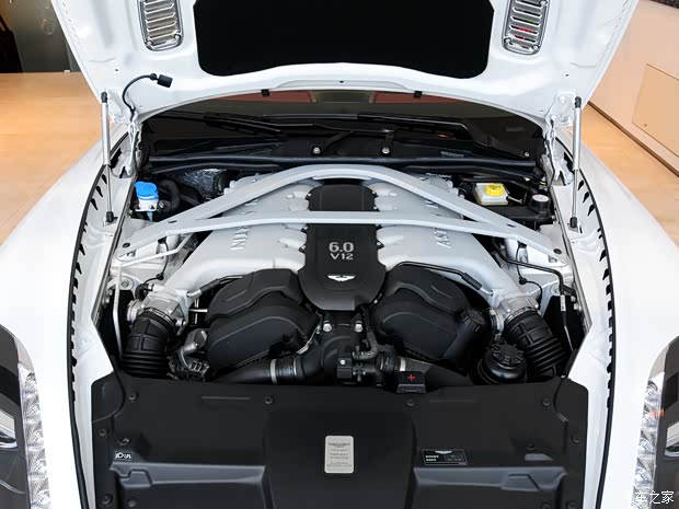 阿斯頓·馬丁阿斯頓·馬丁阿斯頓·馬丁DB92014款 6.0L Volante百年紀(jì)念版