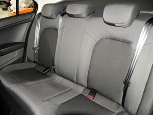 ɣ����2013�� 1.6L �ֶ����а�