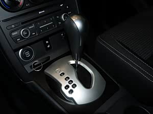 科雷傲2014款 改款 2.0L 两驱标准版