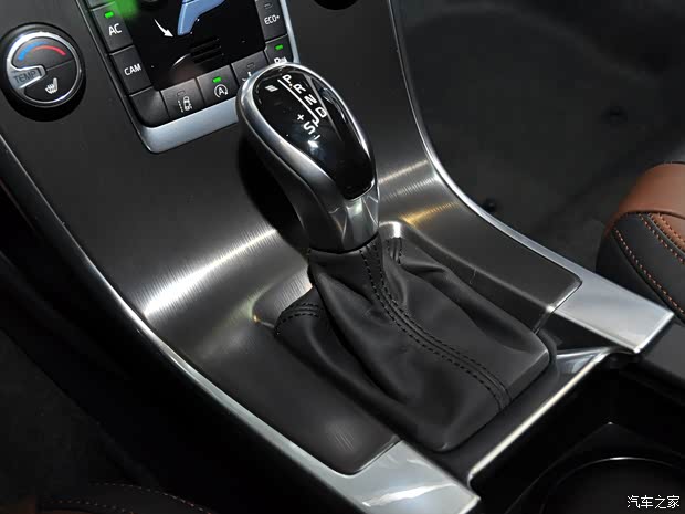 沃尔沃沃尔沃(进口)沃尔沃XC602014款 改款 2.0T T5 智雅版 沃尔沃沃尔沃(进口)沃尔沃XC602014款 改款 2.0T T5 智雅版