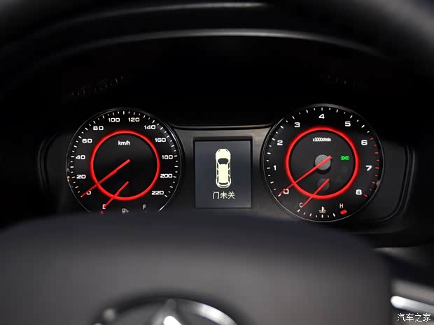 上汽大通上汽商用車(chē)上汽大通G102014款 2.0T 自動(dòng)行政版