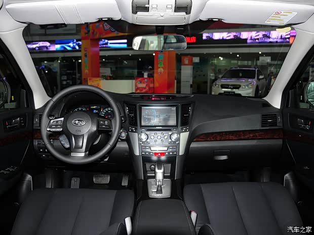 斯巴鲁斯巴鲁力狮2014款 2.5i 豪华版 斯巴鲁斯巴鲁力狮2014款 2.5i 豪华版