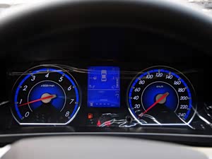Ӣ��SC7 2014�� 1.5L �ֶ���Ӣ��