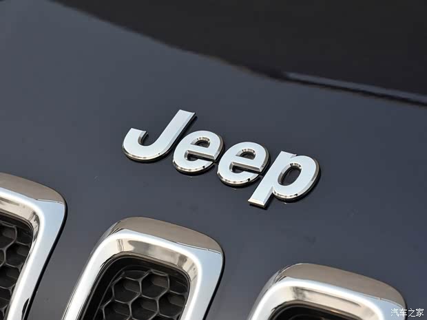 JeepJeep自由光2014款 2.4L 精銳版 JeepJeep自由光2014款 2.4L 精銳版