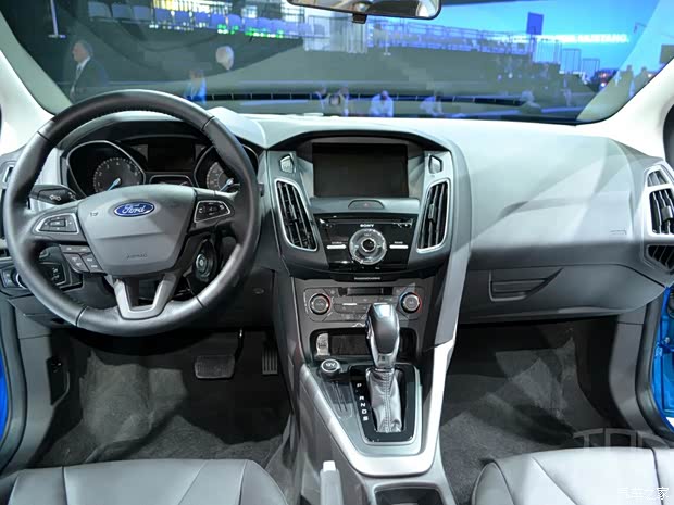 福特福特(进口)福克斯(进口)2014款 三厢版 福特福特(进口)福克斯(进口)2014款 三厢版