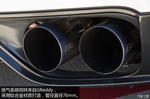 日产日产(进口)日产GT-R2014款 3.8T Premium Edition 黑色内饰