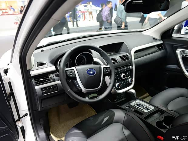 奔騰一汽奔騰奔騰X802014款 1.8T 基本型 奔騰一汽奔騰奔騰X802014款 1.8T 基本型