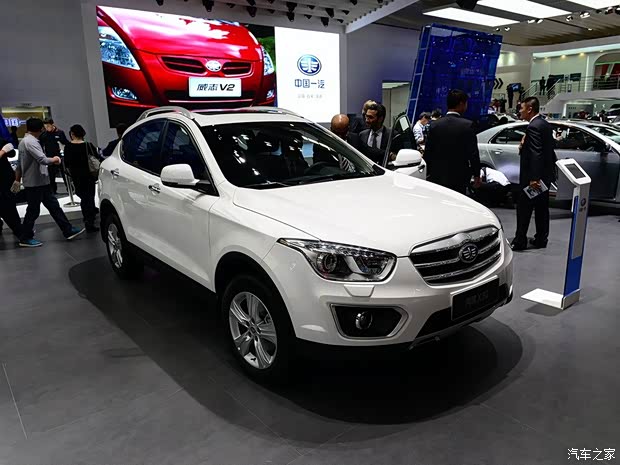 奔騰一汽奔騰奔騰X802014款 1.8T 基本型 奔騰一汽奔騰奔騰X802014款 1.8T 基本型