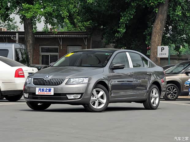 ���� 2015�� 1.6L �Զ��ݽܰ�