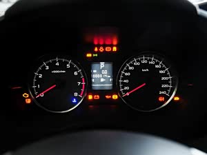˹��³XV 2014�� 2.0L ��Ӣ��