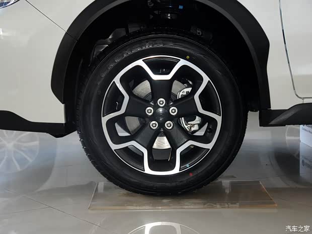 斯巴鲁 斯巴鲁XV 2014款 2.0L 舒适版 斯巴鲁 斯巴鲁XV 2014款 2.0L 舒适版