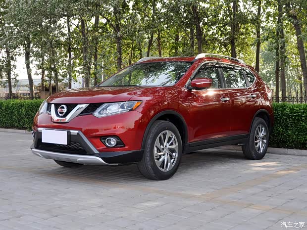 东风日产 奇骏 2014款 2.5L CVT至尊版 4WD