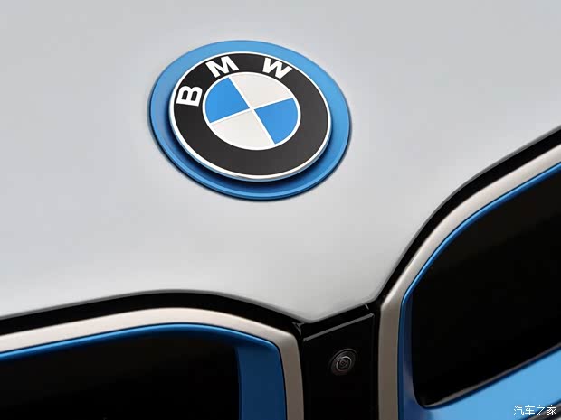 () i8 2015 