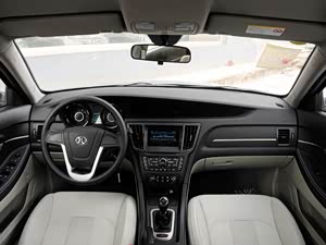 ��D50 2014�� 1.5L �ֶ����ʰ�