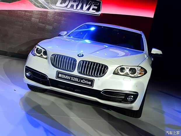 華晨寶馬 寶馬5系 2014款 528Li xDrive豪華設(shè)計(jì)套裝