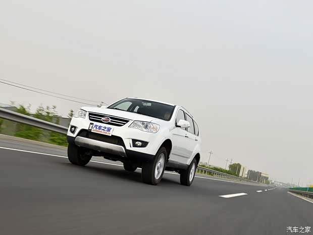 陆风汽车 陆风X8 2014款 探索版 2.0T 汽油4x4超豪华型