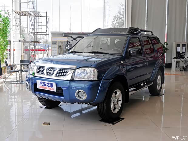 郑州日产 帕拉丁 2013款 2.4L 四驱豪华型 国IV 郑州日产 帕拉丁 2013款 2.4L 四驱豪华型 国IV