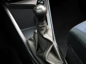 YARiS L 2014 1.3E ֶȶ