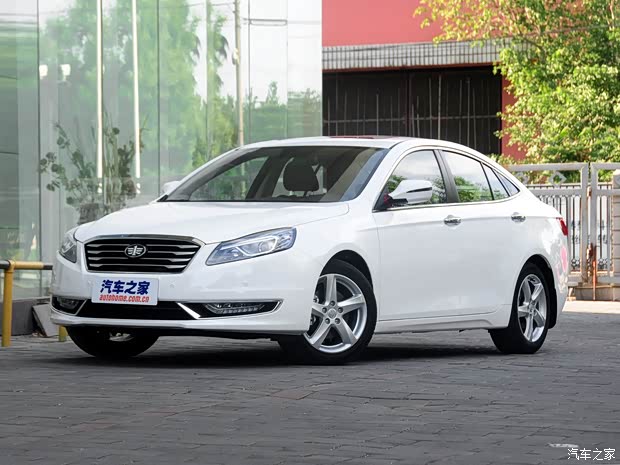 一汽奔騰 奔騰B70 2014款 2.0L 手動豪華型 一汽奔騰 奔騰B70 2014款 2.0L 手動豪華型