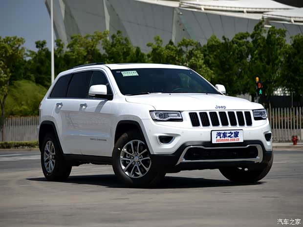 Jeep 大切诺基(进口) 2014款 3.0TD 柴油 舒享导航版 Jeep 大切诺基(进口) 2014款 3.0TD 柴油 舒享导航版