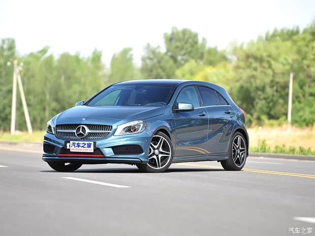 奔馳(進(jìn)口) 奔馳A級(jí) 2013款 A 260 運(yùn)動(dòng)型