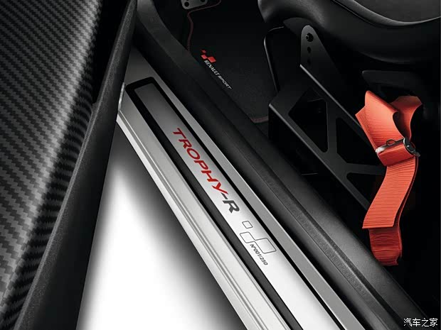 雷诺 梅甘娜 2014款 R.S. 275 Trophy R