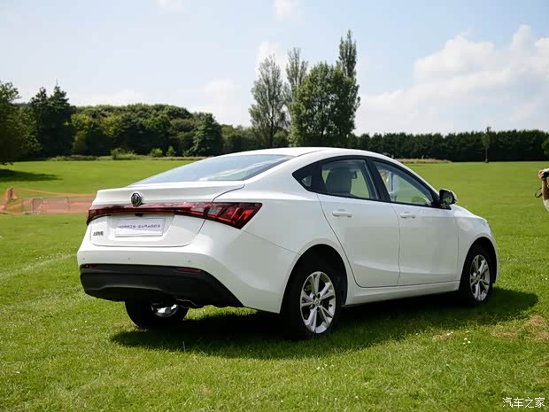 上汽集團(tuán) MG GT 2014款 基本型