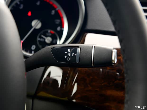 奔驰(进口) 奔驰M级 2014款 ML 350 CDI 4MATIC