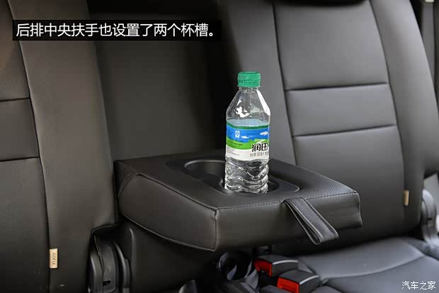 江铃汽车 驭胜 2013款 S350 2.4T 两驱自动柴油超豪华版7座